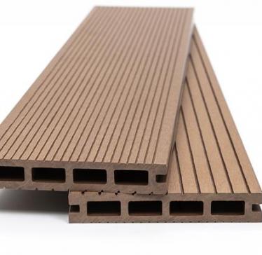 WPC DECK ΔΑΠΕΔΟ ΜΕ ΧΤΕΝΙ ΜΠΡΟΣ ΠΙΣΩ ΑΝΟΙΧΤΟ ΚΑΦΕ